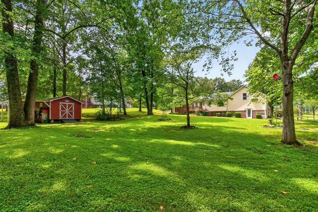 206 Allers Dr, White House, TN 37188