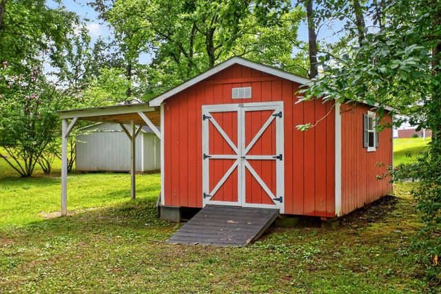 206 Allers Dr, White House, TN 37188
