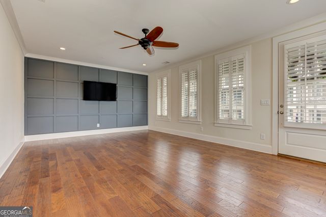 142 Inwood Walk, Woodstock, GA 30188