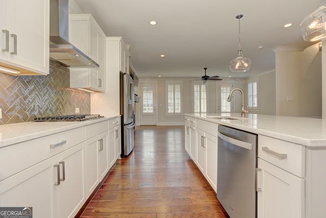 142 Inwood Walk, Woodstock, GA 30188