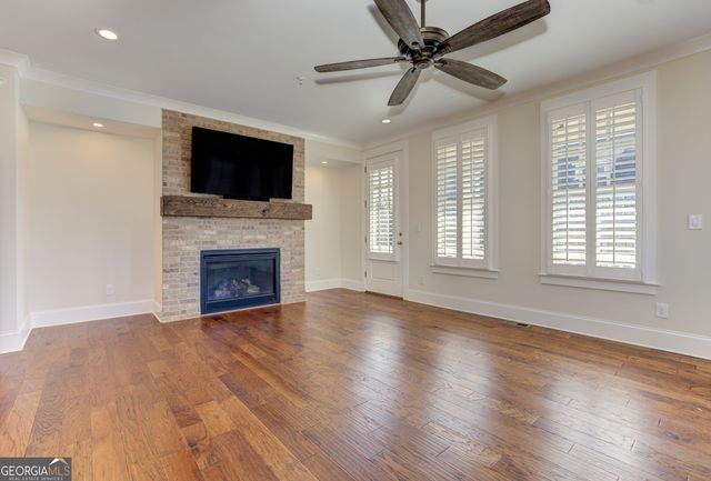 142 Inwood Walk, Woodstock, GA 30188