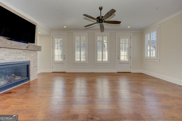 142 Inwood Walk, Woodstock, GA 30188