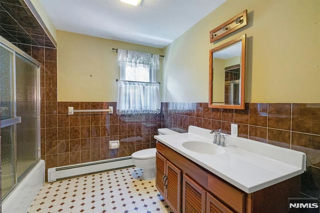 506 Ewing Avenue, Franklin Lakes, NJ 07417