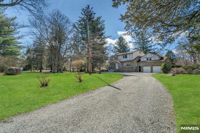 506 Ewing Avenue, Franklin Lakes, NJ 07417