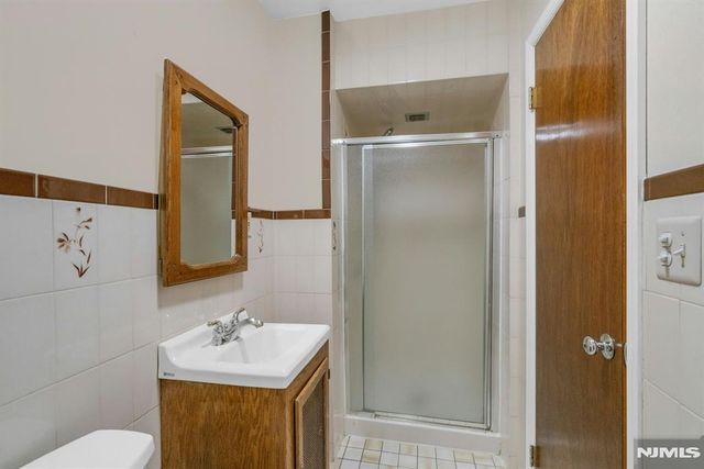 506 Ewing Avenue, Franklin Lakes, NJ 07417