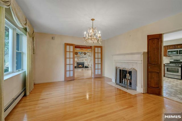 506 Ewing Avenue, Franklin Lakes, NJ 07417