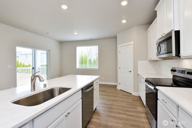 8741 151st Street E, Puyallup, WA 98375