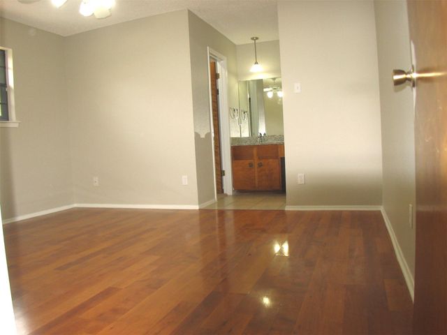 504 Greenway DR, Pflugerville, TX 78660
