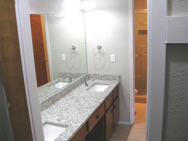 504 Greenway DR, Pflugerville, TX 78660