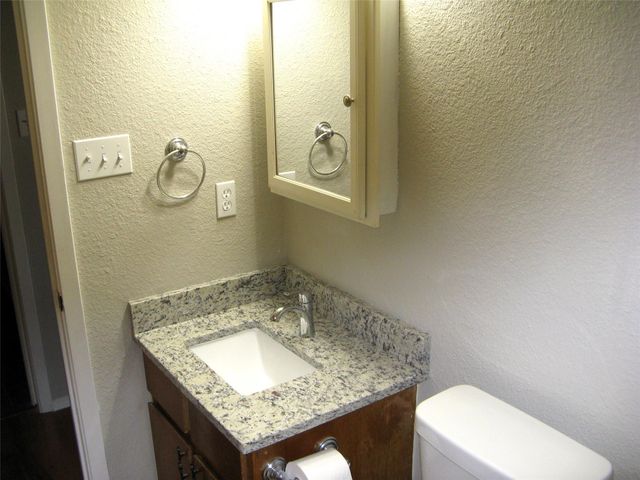 504 Greenway DR, Pflugerville, TX 78660