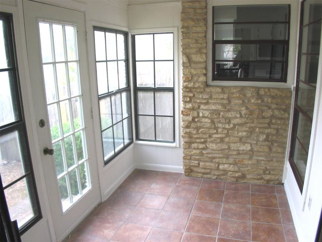 504 Greenway DR, Pflugerville, TX 78660