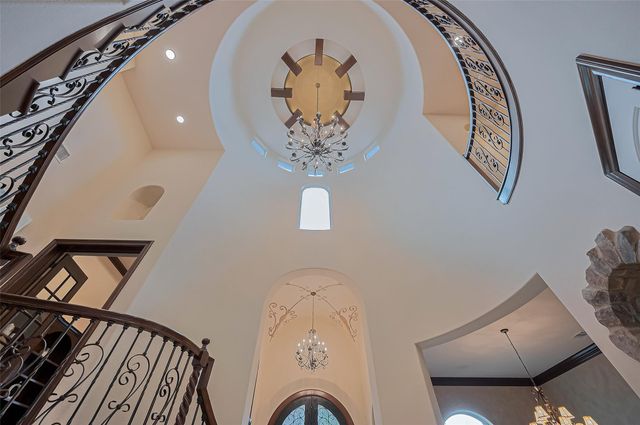 14 Royal King Road, Tomball, TX 77377