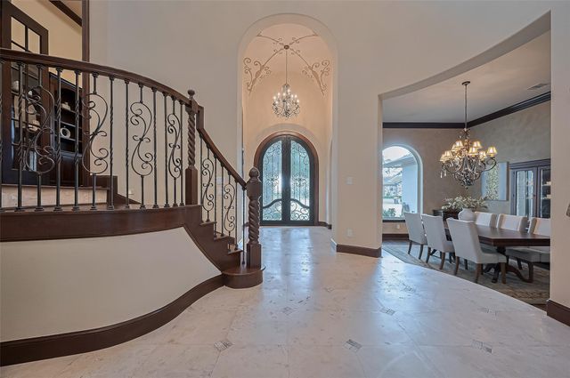 14 Royal King Road, Tomball, TX 77377