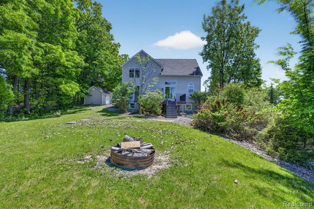 9055 Hegel Road, Goodrich, MI 48438