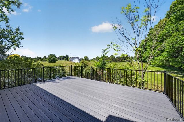 9055 Hegel Road, Goodrich, MI 48438