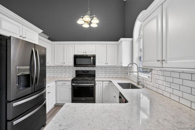 9055 Hegel Road, Goodrich, MI 48438