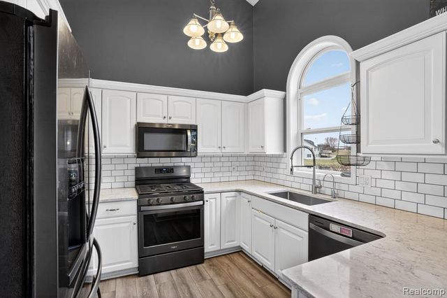 9055 Hegel Road, Goodrich, MI 48438