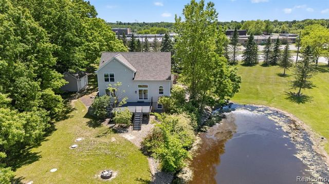 9055 Hegel Road, Goodrich, MI 48438