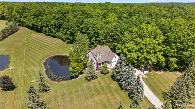 9055 Hegel Road, Goodrich, MI 48438