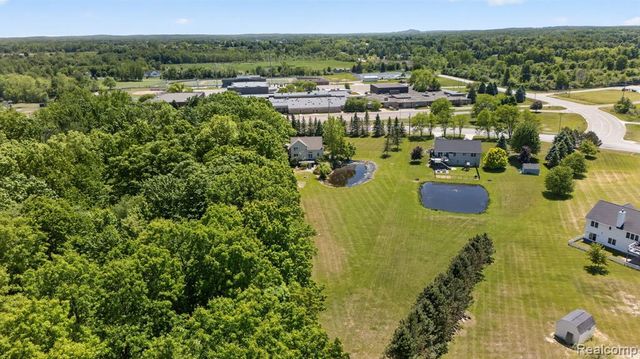 9055 Hegel Road, Goodrich, MI 48438