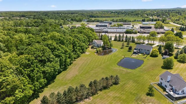 9055 Hegel Road, Goodrich, MI 48438