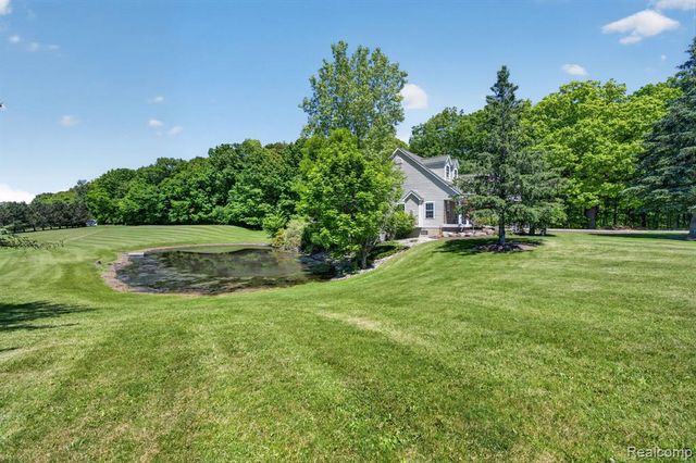 9055 Hegel Road, Goodrich, MI 48438