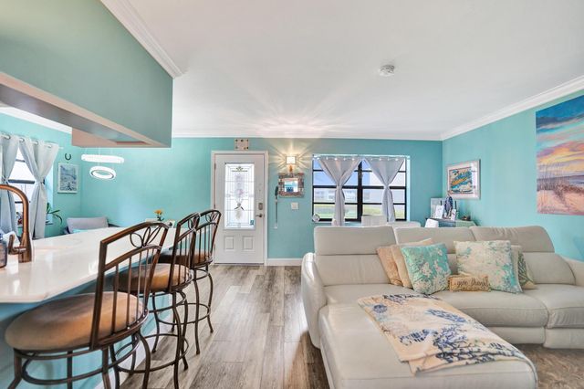 54 Piedmont B, Delray Beach, FL 33484