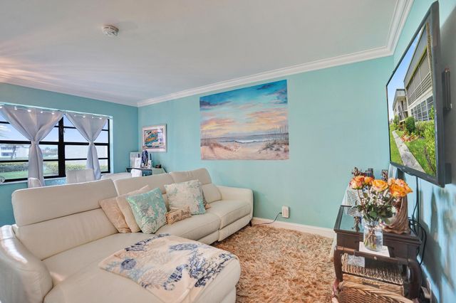 54 Piedmont B, Delray Beach, FL 33484