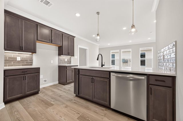 21122 Autumn Heights, Bonney, TX 77583