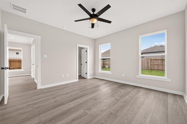 21122 Autumn Heights, Bonney, TX 77583
