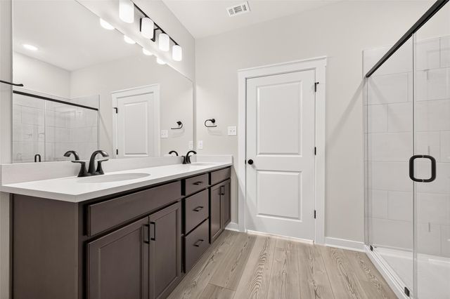 21122 Autumn Heights, Bonney, TX 77583