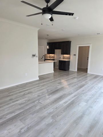 21122 Autumn Heights, Bonney, TX 77583