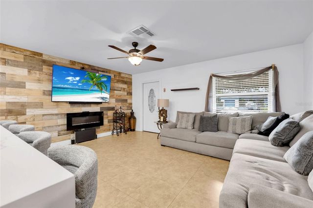 2031 JEFFERSON AVENUE, Deltona, FL 32738