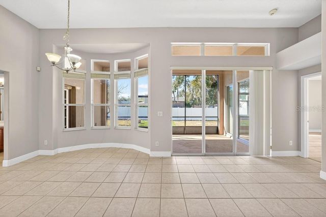 201 W BLUE WATER EDGE DRIVE, Eustis, FL 32736