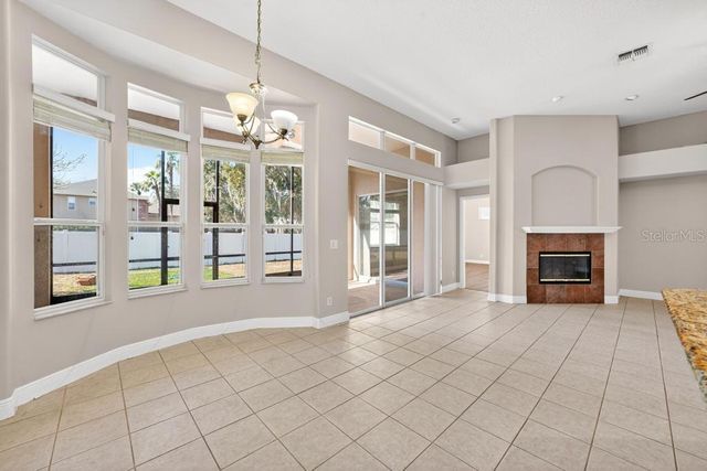 201 W BLUE WATER EDGE DRIVE, Eustis, FL 32736