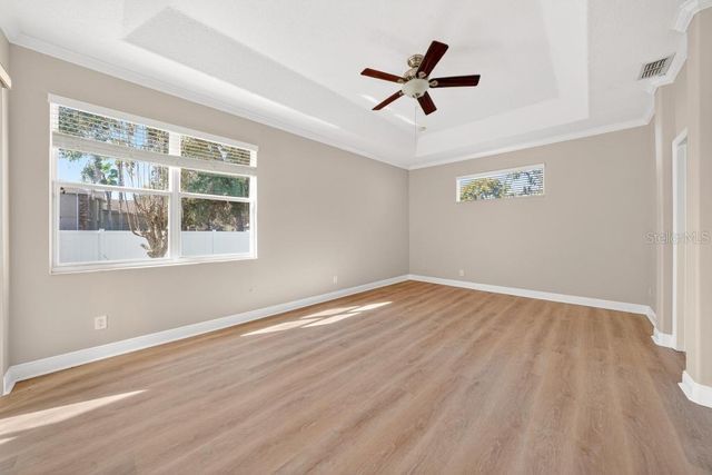 201 W BLUE WATER EDGE DRIVE, Eustis, FL 32736