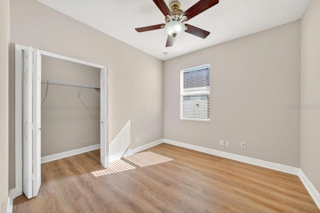 201 W BLUE WATER EDGE DRIVE, Eustis, FL 32736