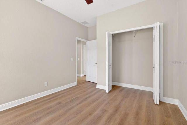 201 W BLUE WATER EDGE DRIVE, Eustis, FL 32736