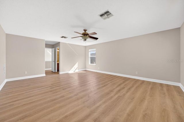 201 W BLUE WATER EDGE DRIVE, Eustis, FL 32736