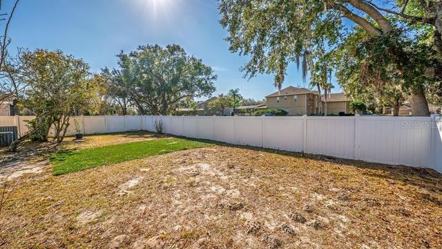 201 W BLUE WATER EDGE DRIVE, Eustis, FL 32736