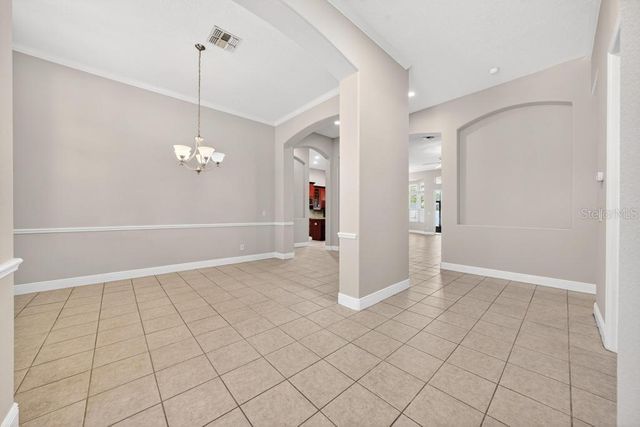 201 W BLUE WATER EDGE DRIVE, Eustis, FL 32736