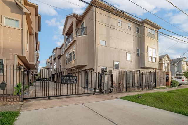 1002 W 22nd Street, Houston, TX 77008