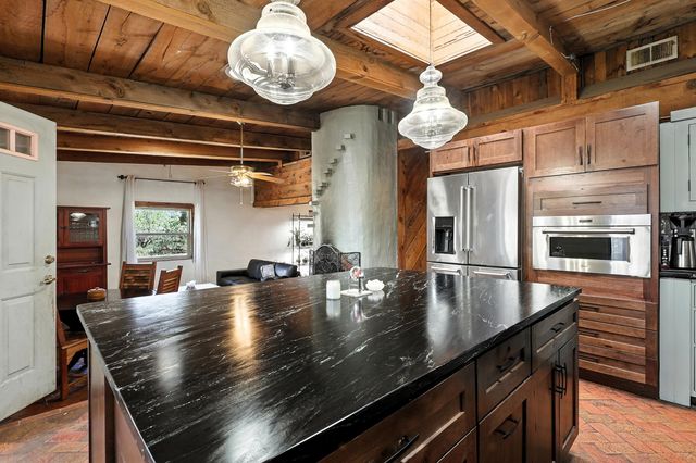 52 CAMINO DEL OSO, Placitas, NM 87043