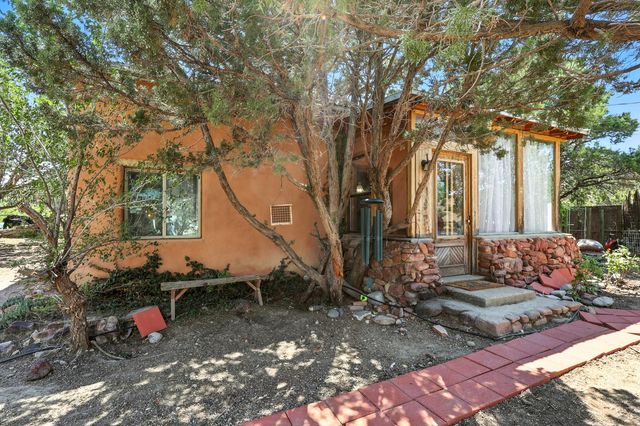 52 CAMINO DEL OSO, Placitas, NM 87043