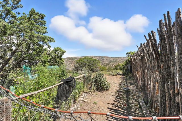 52 CAMINO DEL OSO, Placitas, NM 87043