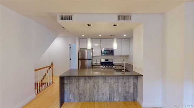 278 Burns Street 1, Forest Hills, NY 11375