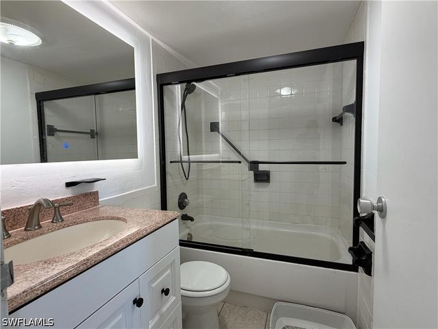 2350 W 1st ST 303, Fort Myers, FL 33901