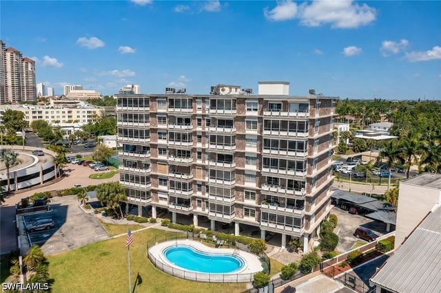 2350 W 1st ST 303, Fort Myers, FL 33901