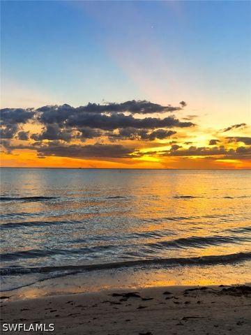 2350 W 1st ST 303, Fort Myers, FL 33901