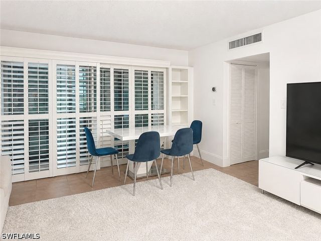 2350 W 1st ST 303, Fort Myers, FL 33901